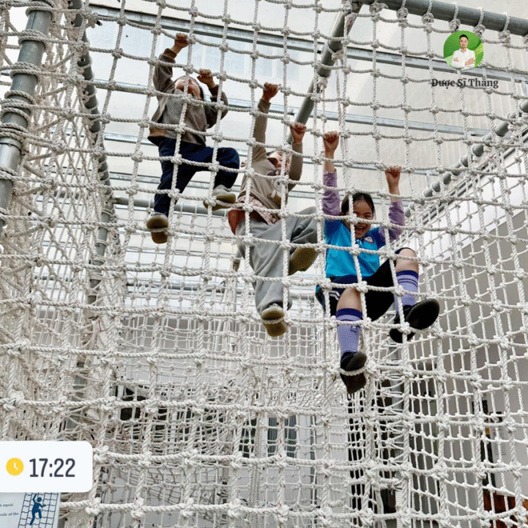 Vitamin D và Canxi: Bộ Đôi Hoàn Hảo Cho Xương Chắc Khỏe và Chiều Cao Vượt Trội | Dược sĩ Thắng